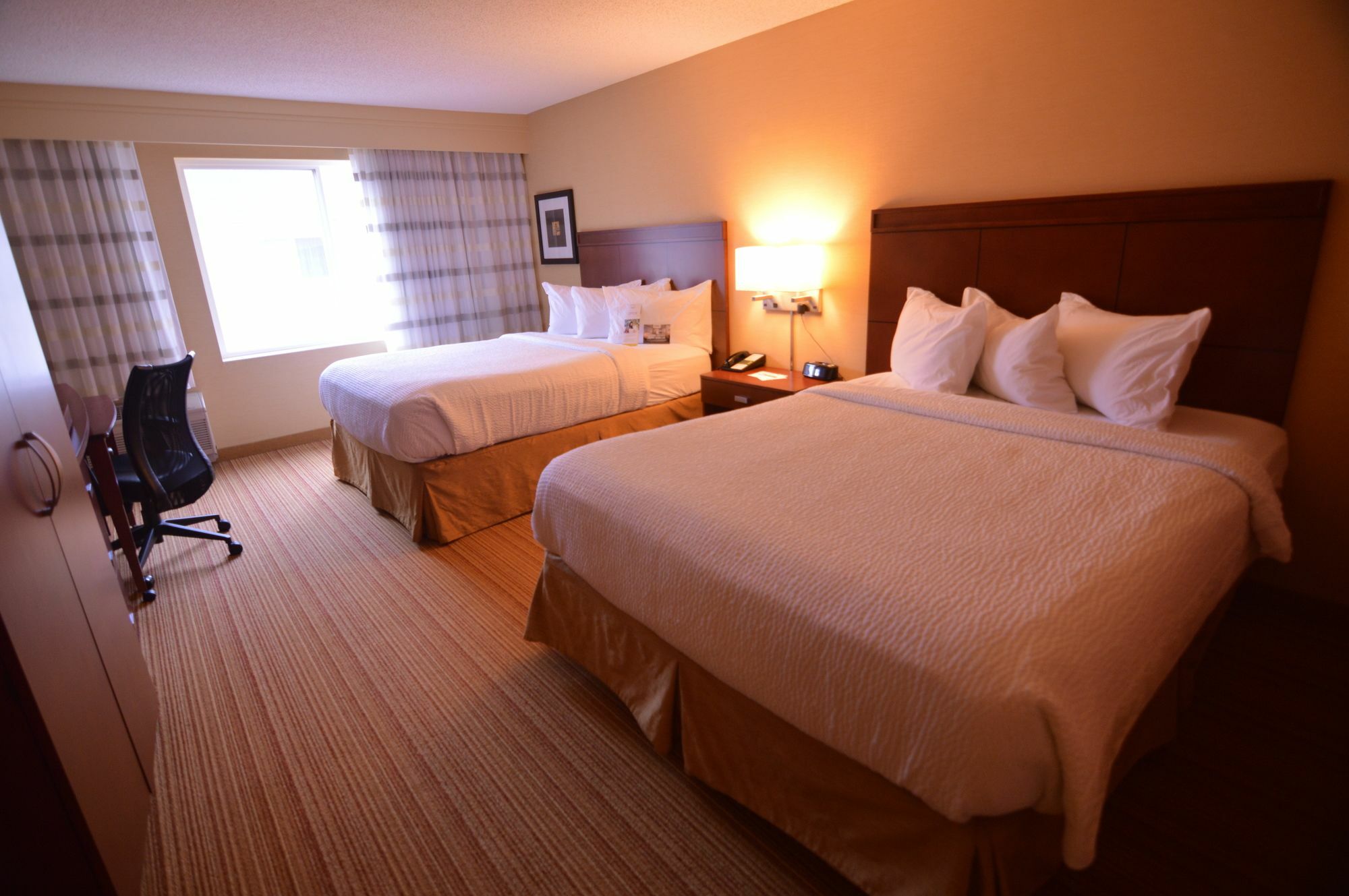 Courtyard By Marriott Eugene Springfield Ξενοδοχείο Εξωτερικό φωτογραφία