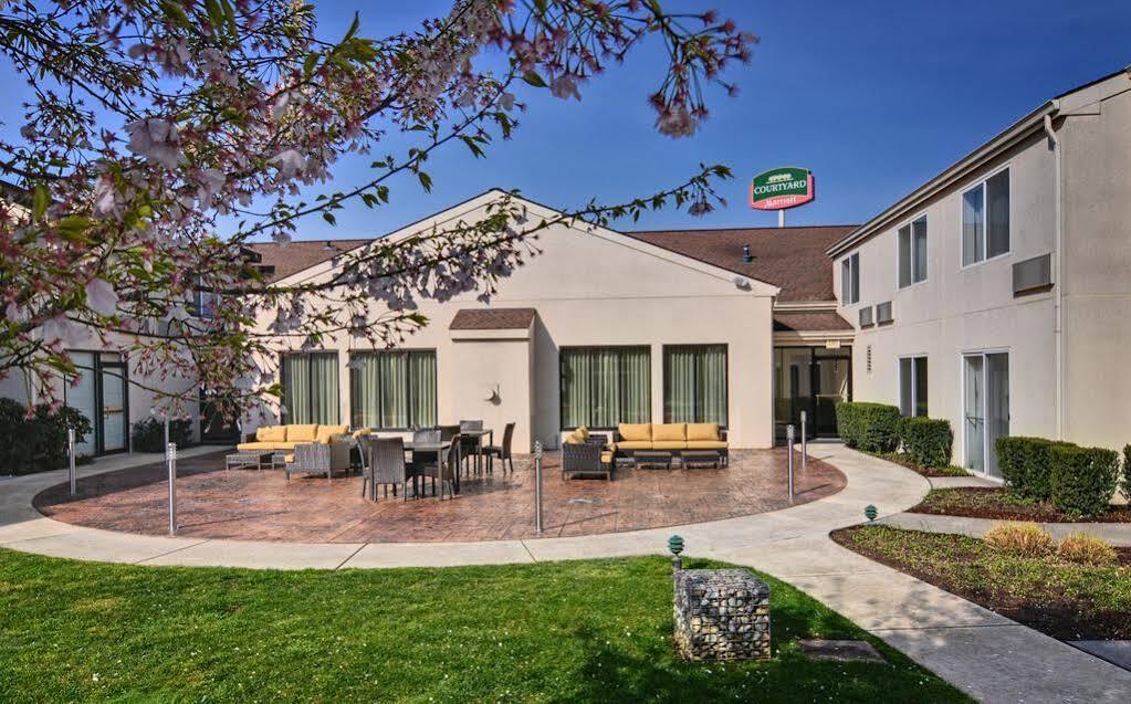 Courtyard By Marriott Eugene Springfield Ξενοδοχείο Εξωτερικό φωτογραφία
